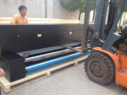 Rotolo di Muticolor di ampio formato per rotolare il lavoro del radiatore del tessuto di Digital con la stampante