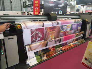 5.5KW incassano il rotolo della stampante del tessuto di ampio formato di potere per rotolare il colore doppio di CMYK