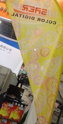 Il tessuto di stampa della sublimazione di Digital con il filo di ordito rivestito ha tricottato il poliestere